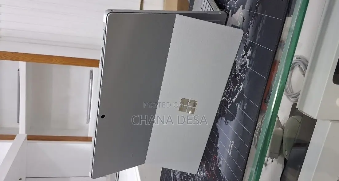 New Laptop Microsoft Surface Pro 6 8GB Intel Core i5 SSD 256GB