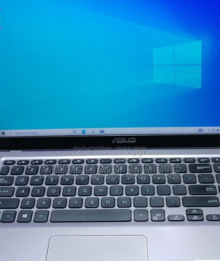 New Laptop Asus VivoBook 15 X505BA 8GB Intel Core i3 SSD 256GB