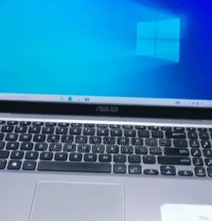 New Laptop Asus VivoBook 15 X505BA 8GB Intel Core i3 SSD 256GB