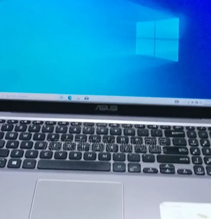 New Laptop Asus VivoBook 15 X505BA 8GB Intel Core i3 SSD 256GB