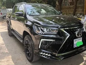 Toyota Hilux 2017 Black