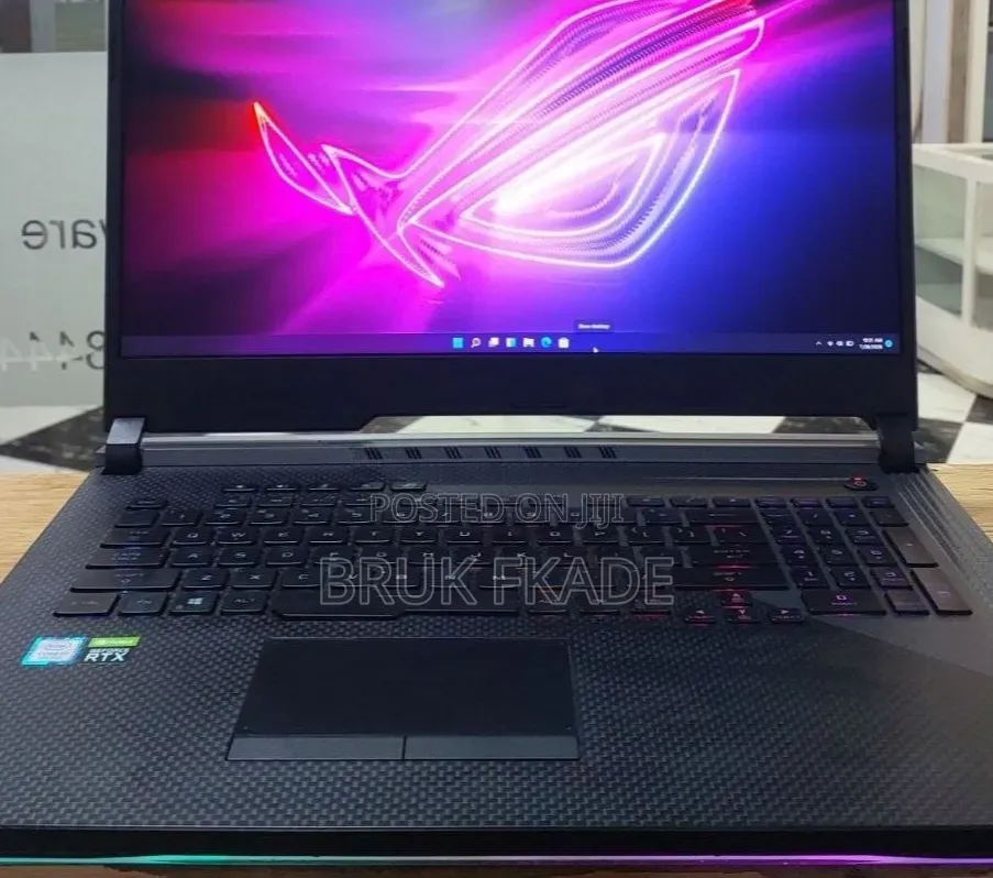 New Laptop Asus ROG Strix G16 G614 16GB Intel Core i7 SSD 256GB