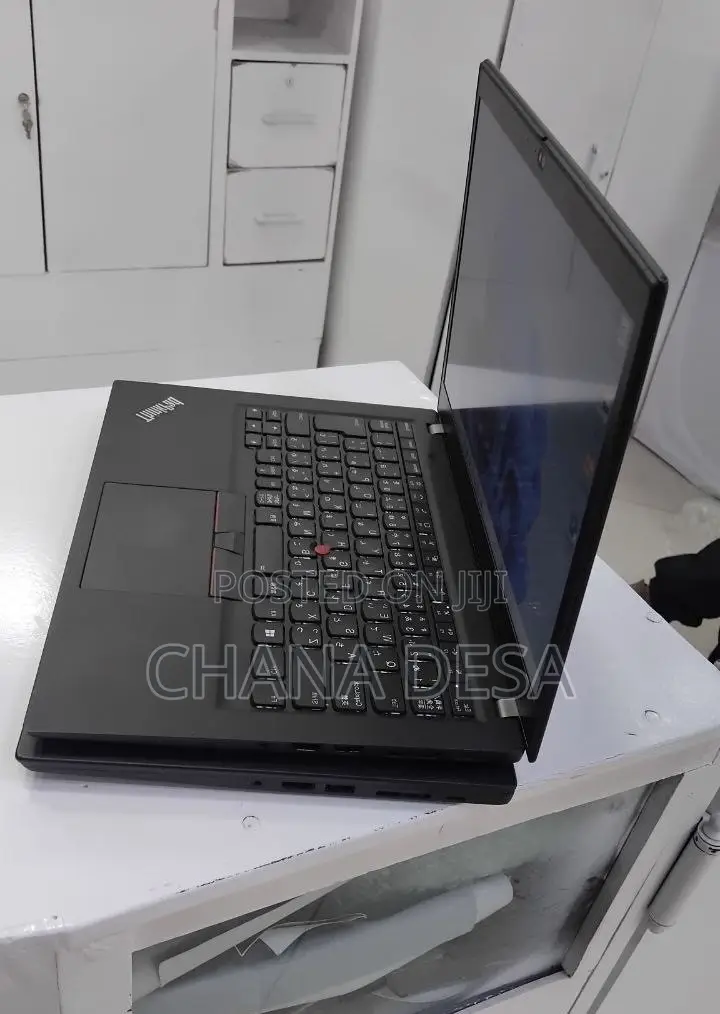 New Laptop Lenovo 16GB AMD Ryzen 5 SSD 512GB