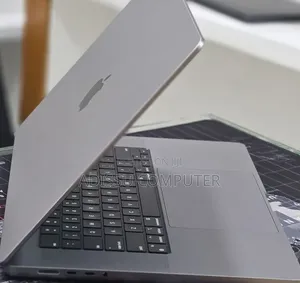 New Laptop Apple MacBook Pro 2023 M2 16GB Intel Core M2 SSD 512GB
