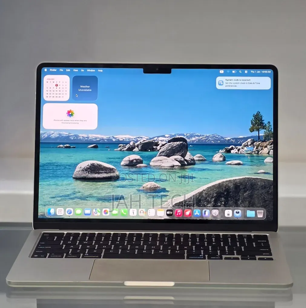New Laptop Apple MacBook Air 2025 M4 16GB Apple M4 SSD 256GB