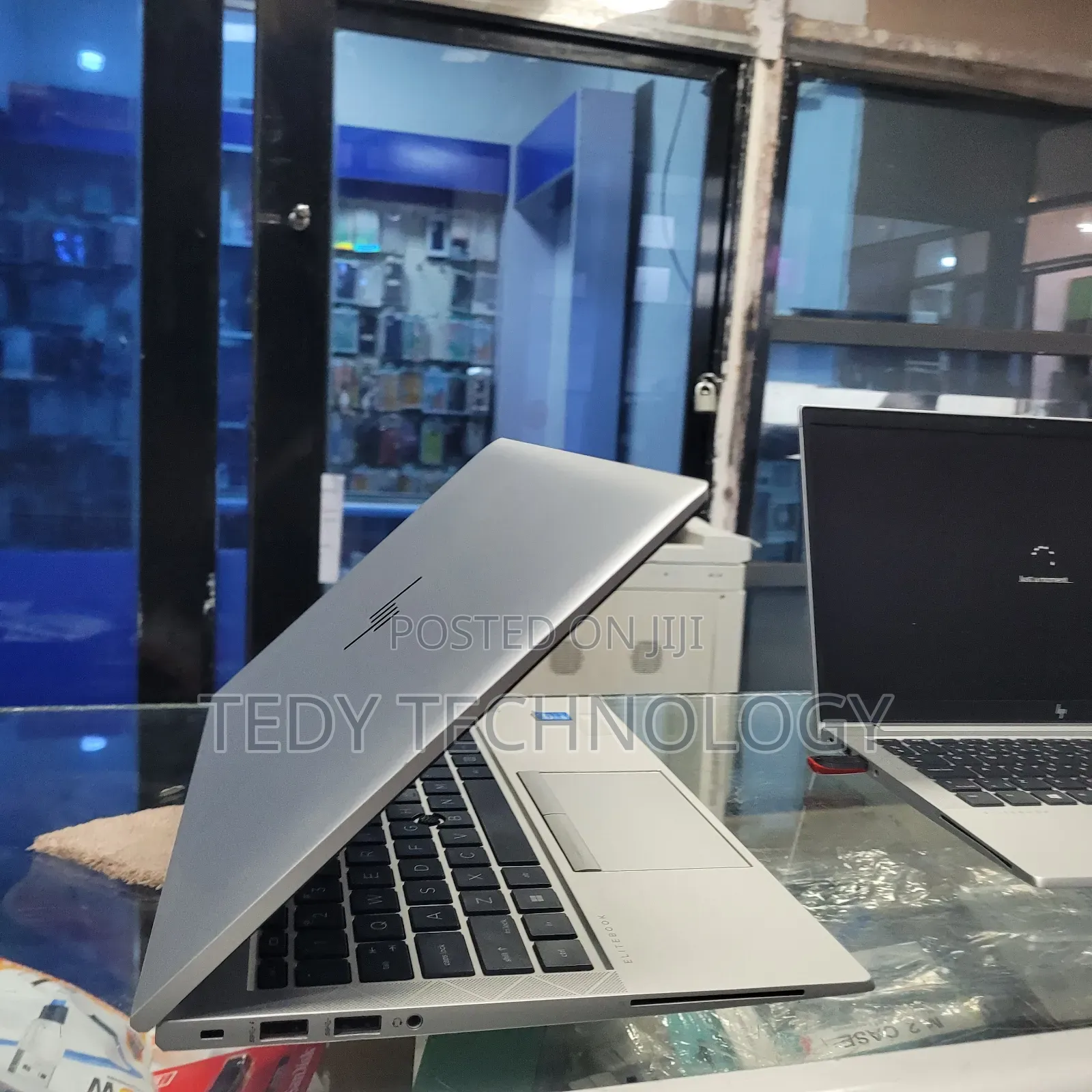 New Laptop HP EliteBook 840 8GB Intel Core i5 SSD 512GB
