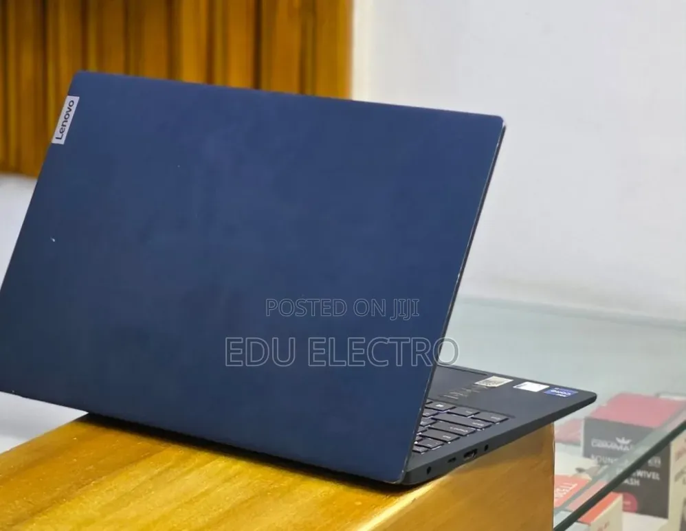 New Lenovo IdeaPad 5 Slim 13th Gen i7 12GB Intel Core i7 SSD 512GB