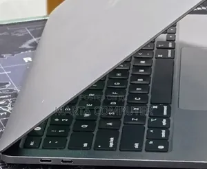 New Laptop Apple MacBook Pro 2022 M2 16GB Apple M2 SSD 512GB
