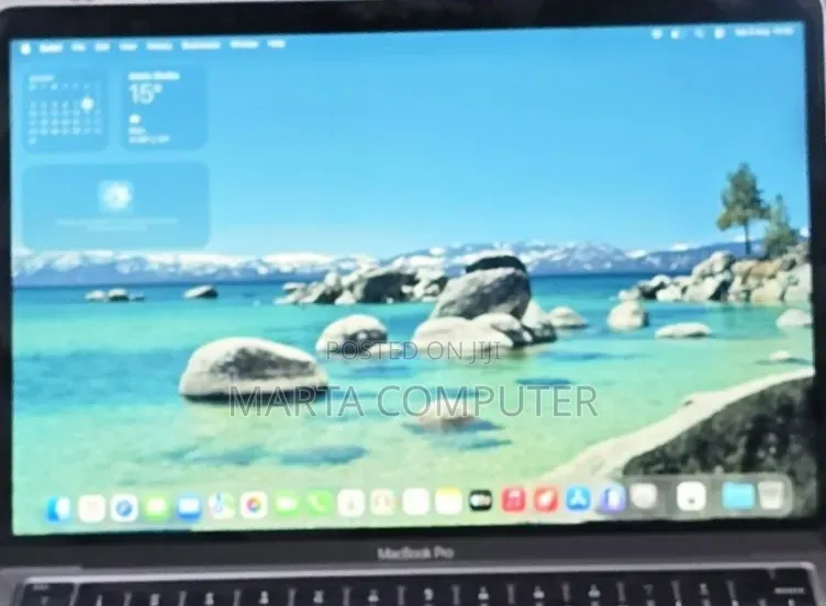 New Laptop Apple MacBook Pro 2022 M2 16GB Apple M2 SSD 512GB