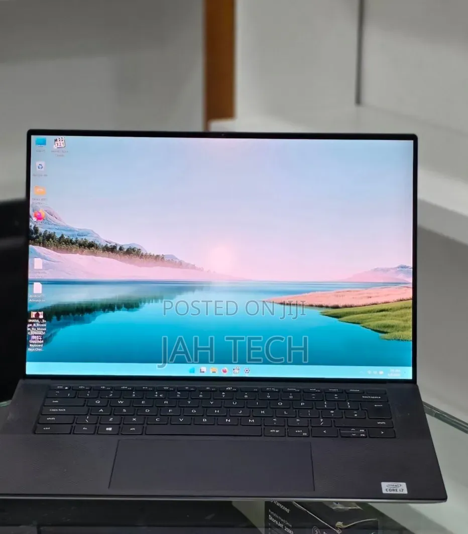 New Laptop Dell Precision 5550 16GB Intel Core i7 SSD 512GB