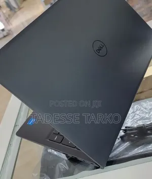 New Laptop Dell Vostro 15 3000 16GB Intel Core i5 SSD 512GB