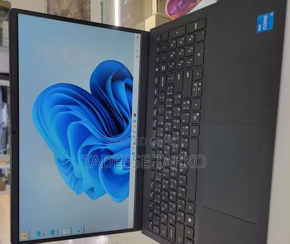 New Laptop Dell Vostro 15 3000 16GB Intel Core i5 SSD 512GB