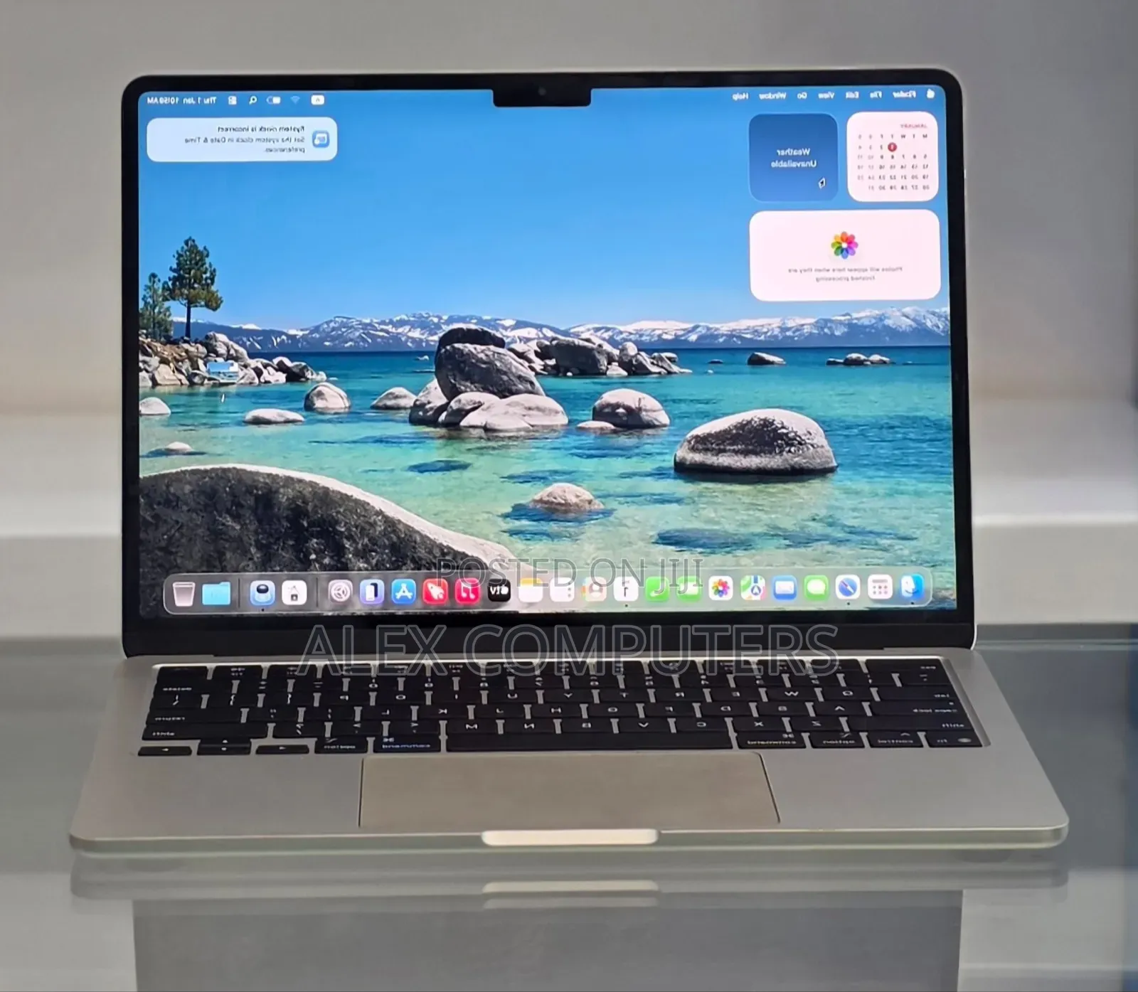 New Laptop Apple MacBook 16GB Apple M4 SSD 256GB