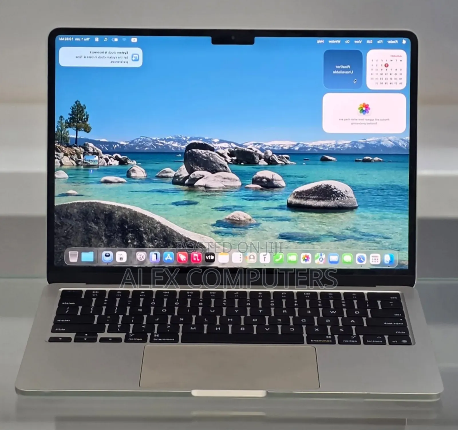 New Laptop Apple MacBook 16GB Apple M4 SSD 256GB