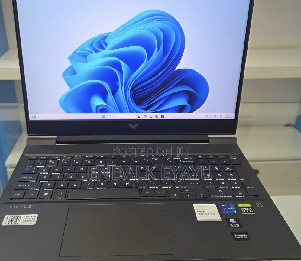 New Laptop HP Victus 16 16GB Intel Core i7 SSD 512GB