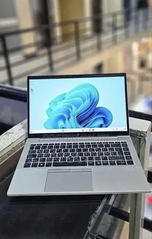 New Laptop HP EliteBook 840 G8 16GB Intel Core i5 SSD 512GB