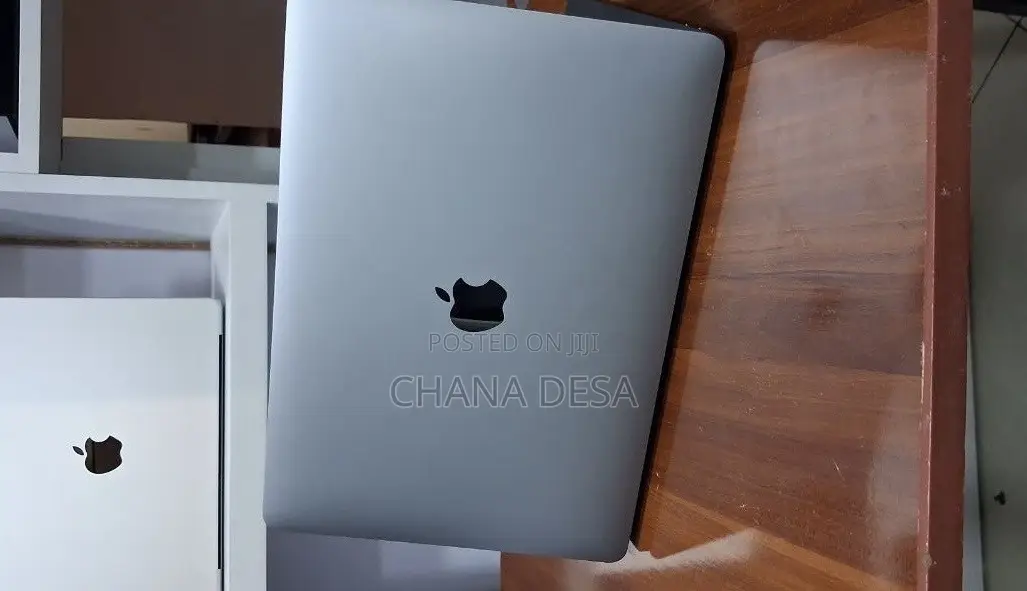 New Laptop Apple MacBook Air 2020 8GB Intel Core i5 SSD 512GB
