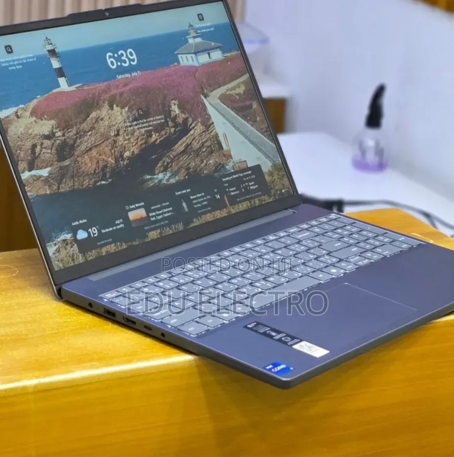 New Laptop Lenovo Ideapad 3 16GB Intel Core i7 SSD 512GB