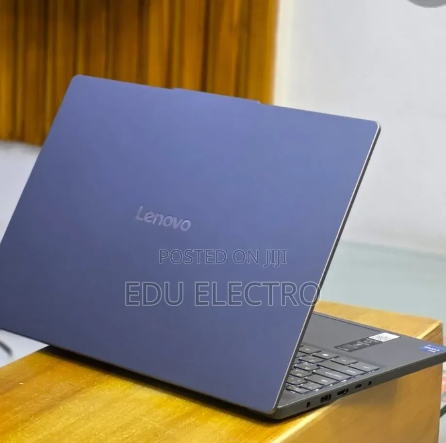 New Laptop Lenovo Ideapad 3 16GB Intel Core i7 SSD 512GB