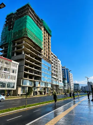 የንግድ ሱቅና የመኖሪያ አፓርትመንት በቦሌ መድሃኒያለም ከ11 ካሬ ጀምሮ የመኖሪያ አፓርትመንት ከ78 ካሬ ጀምሮ