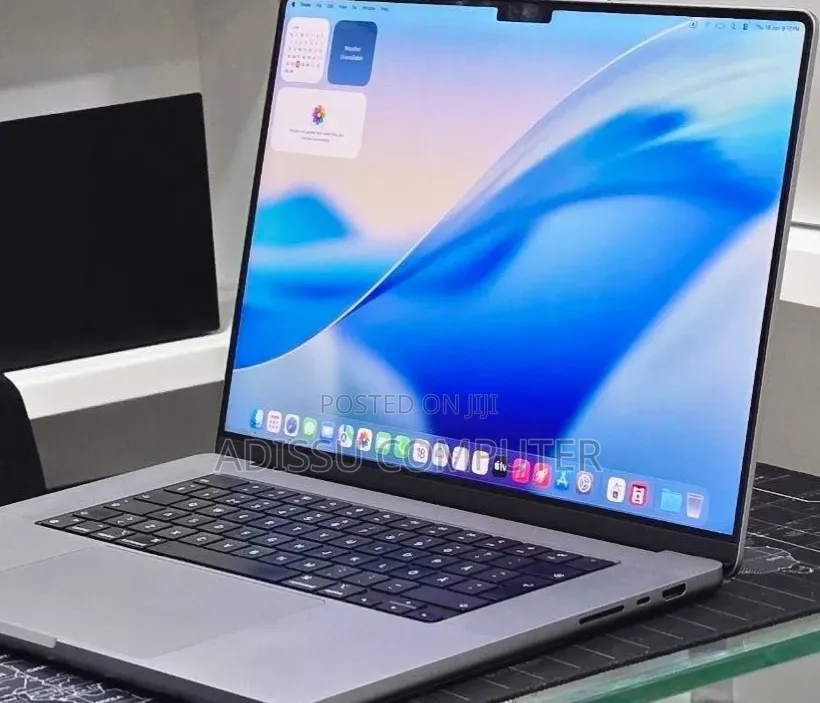 New Laptop Apple MacBook Pro 2021 M1 32GB Apple M1 Max SSD 512GB