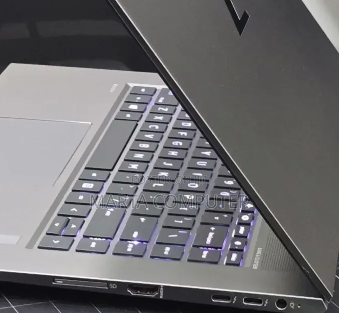 New Laptop HP ZBook 15 32GB Intel Core i9 SSD 512GB
