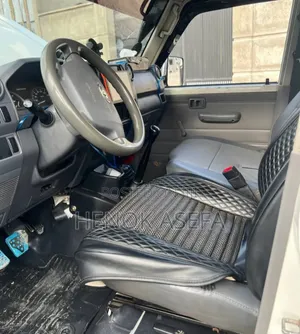 Toyota Land Cruiser 2020 White