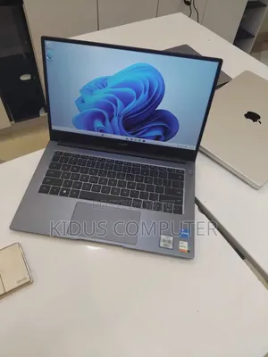 New Laptop Huawei 16GB Intel Core i5 SSD 512GB