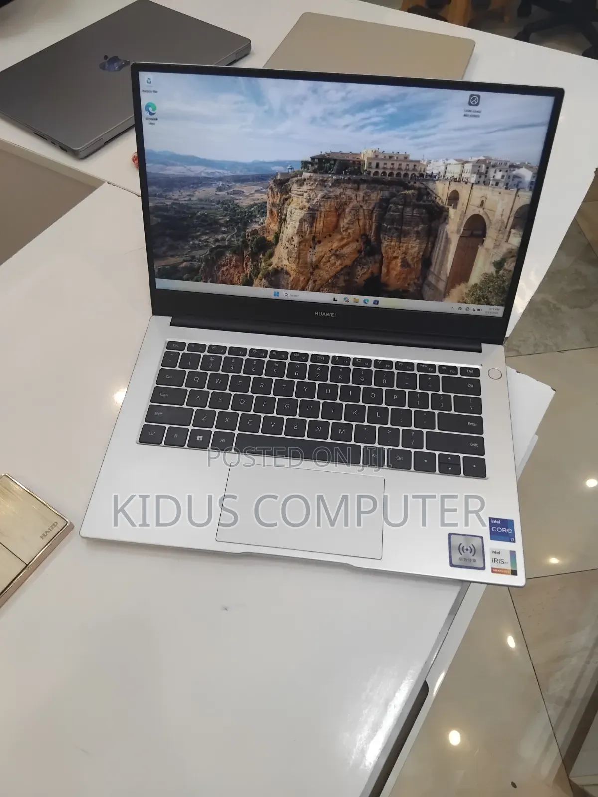 New Laptop Huawei 16GB Intel Core i7 SSD 512GB
