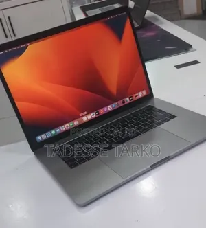 New Laptop Apple MacBook Pro 2017 16GB Intel Core i7 SSD 512GB