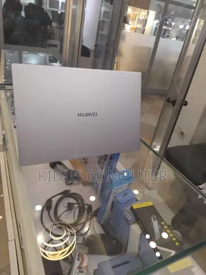 New Laptop Huawei 16GB Intel Core i7 SSD 512GB
