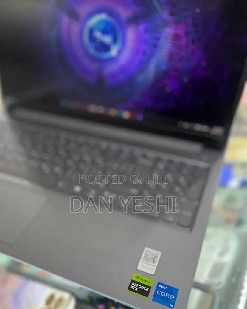 New Laptop Lenovo LOQ 15AHP10 16GB AMD Ryzen 7 SSD 512GB