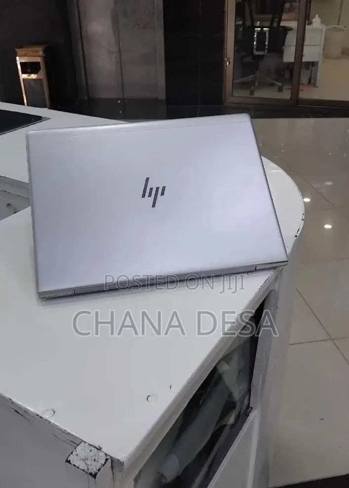 New Laptop HP EliteBook 830 G5 8GB Intel Core i5 SSD 512GB