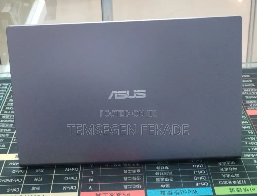 New Laptop Asus VivoBook 15 X505BA 8GB Intel Core i3 SSD 256GB