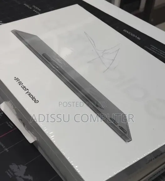 New Laptop Samsung Galaxy Book 2 8GB Intel Core i5 SSD 128GB