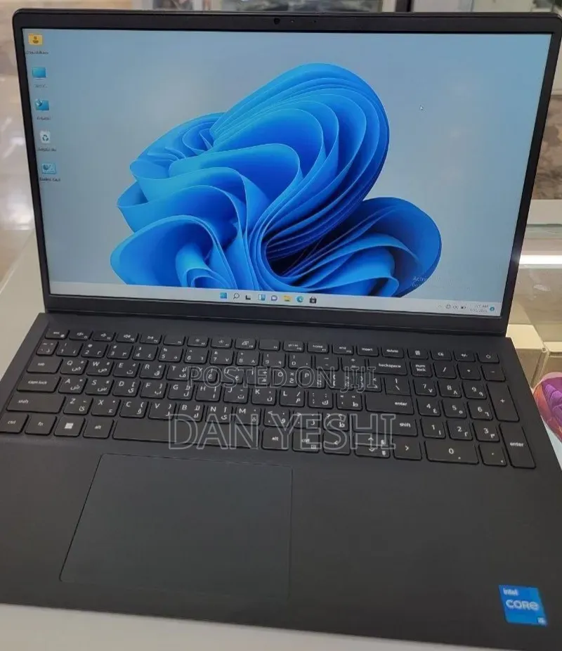 New Laptop Dell Vostro 1015 16GB Intel Core i5 SSD 512GB