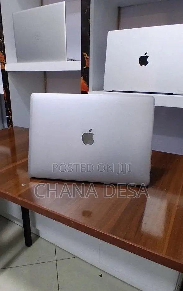 New Laptop Apple MacBook Air 2019 8GB Intel Core i5 SSD 128GB