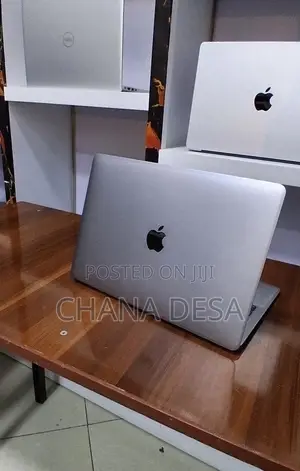 New Laptop Apple MacBook Air 2019 8GB Intel Core i5 SSD 128GB