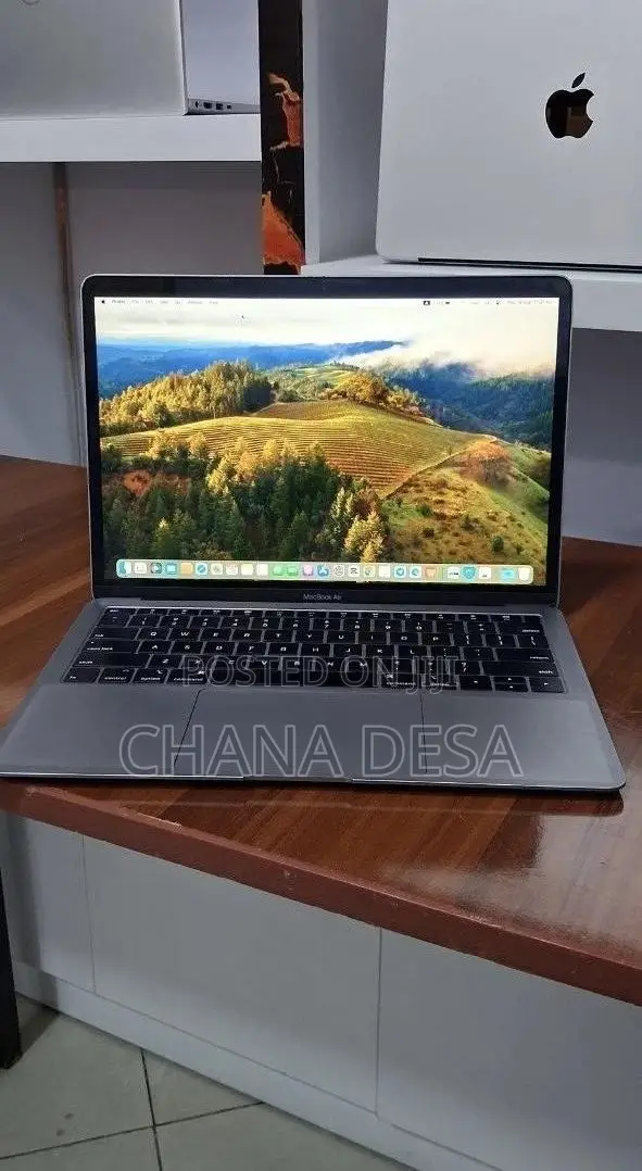 New Laptop Apple MacBook Air 2019 8GB Intel Core i5 SSD 128GB