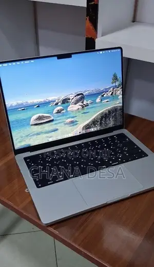 New Laptop Apple MacBook Pro 2024 M4 16GB Apple M4 Pro SSD 512GB