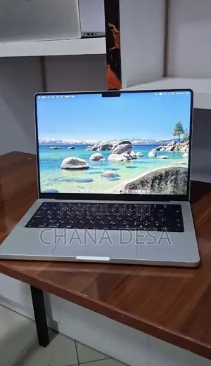 New Laptop Apple MacBook Pro 2024 M4 16GB Apple M4 Pro SSD 512GB