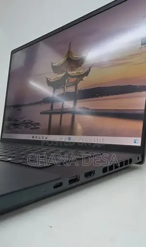 New Laptop Dell Inspiron 15 16GB Intel Core i7 SSD 512GB