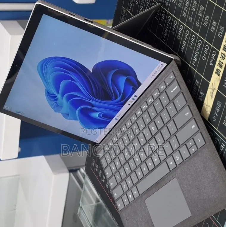 New Laptop Microsoft Surface Pro 7 32GB Intel Core i7 SSD 1T