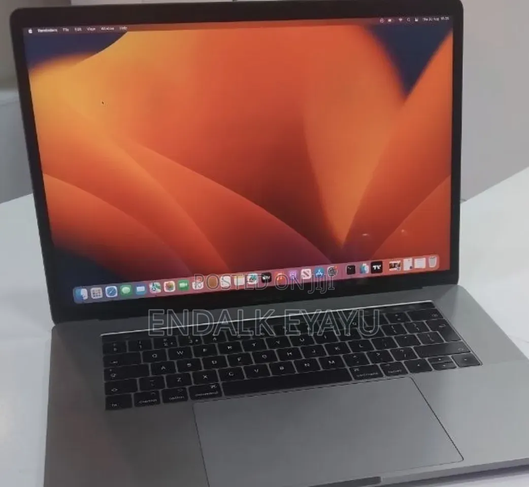 New Laptop Apple MacBook Pro 2017 16GB Intel Core i7 SSD 512GB