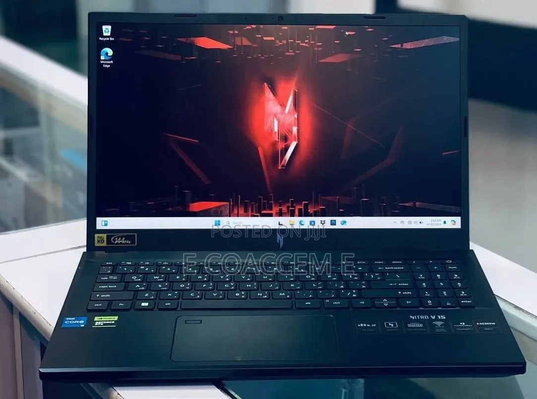 New Laptop Acer 16GB AMD Ryzen 5 SSD 512GB