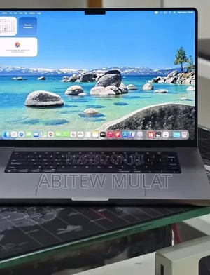 New Laptop Apple MacBook Pro 2021 M1 32GB Apple M1 Pro SSD 512GB