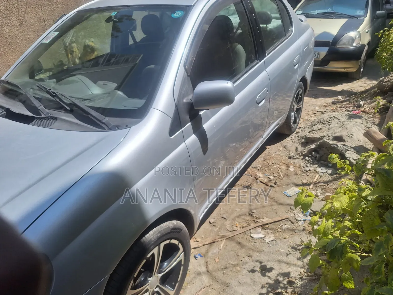 Toyota Platz 2001 Silver