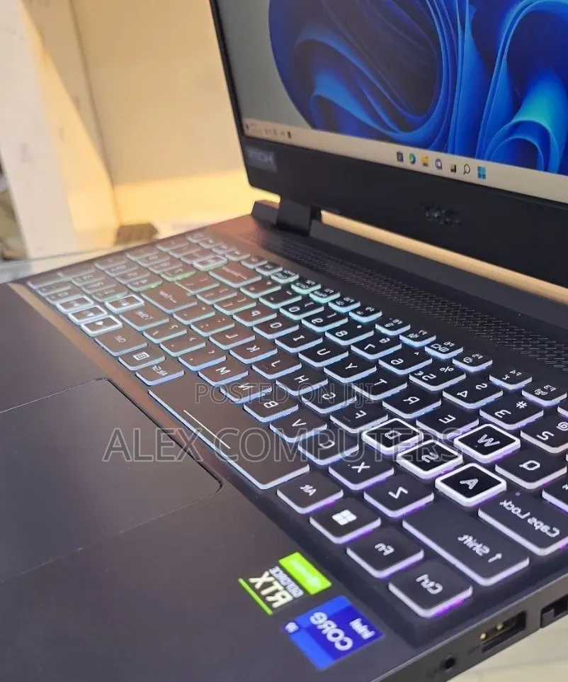 New Laptop Acer Nitro 5 16GB Intel Core i7 SSD 512GB