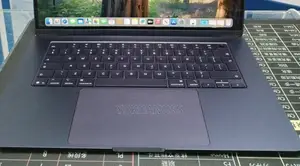 New Laptop Apple MacBook Air 2025 M4 16GB Apple M4 SSD 256GB
