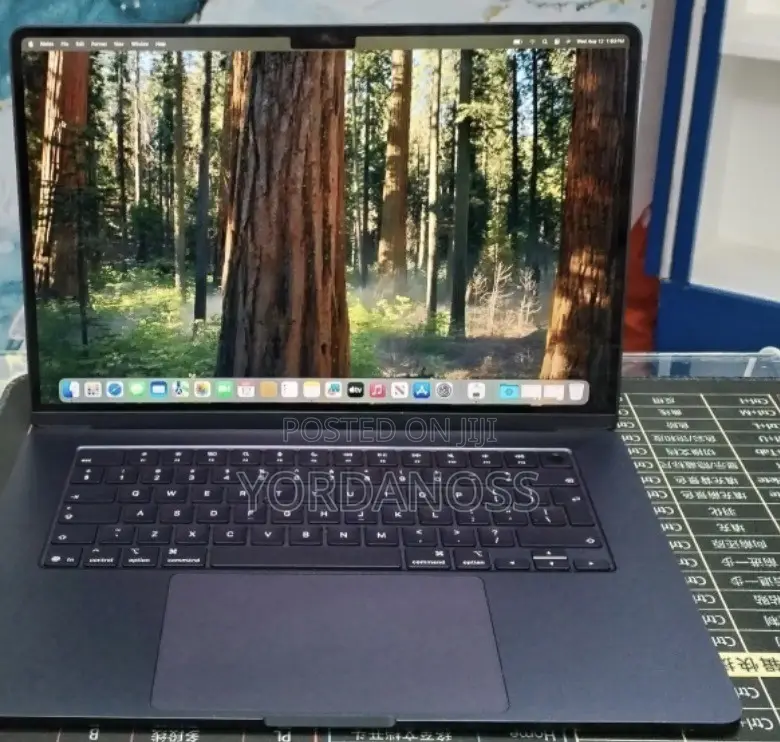 New Laptop Apple MacBook Air 2025 M4 16GB Apple M4 SSD 256GB